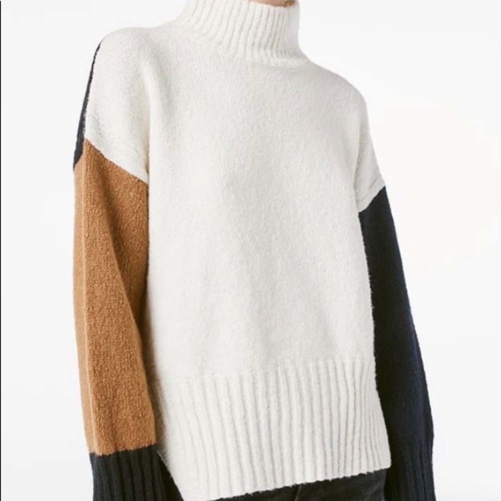 FRAME Color Block Turtleneck